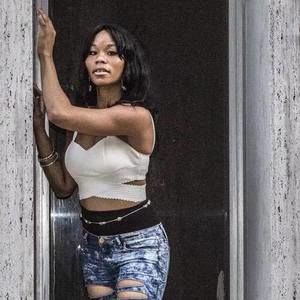 Meet your Posher, Shayla